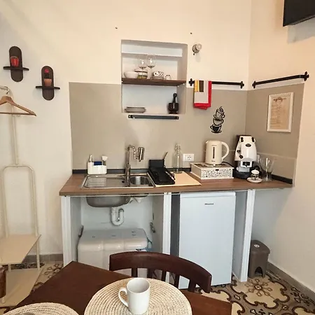 Arco Sallustio بيت ضيافة مونوبولي
