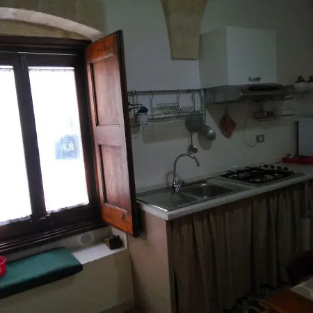 Arco Sallustio * Monopoli